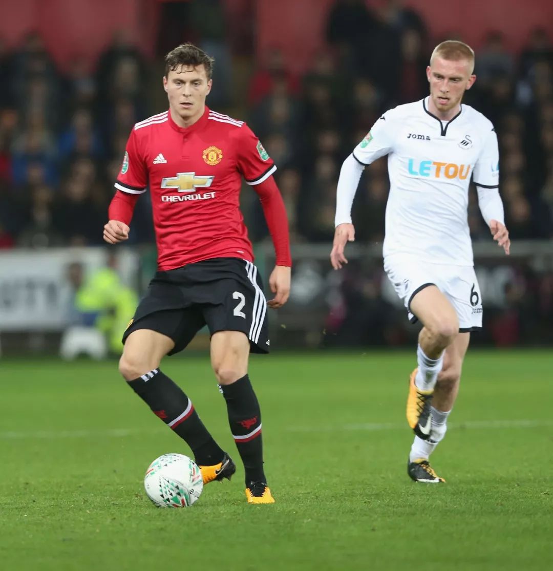 都吸引着全 都吸引着全